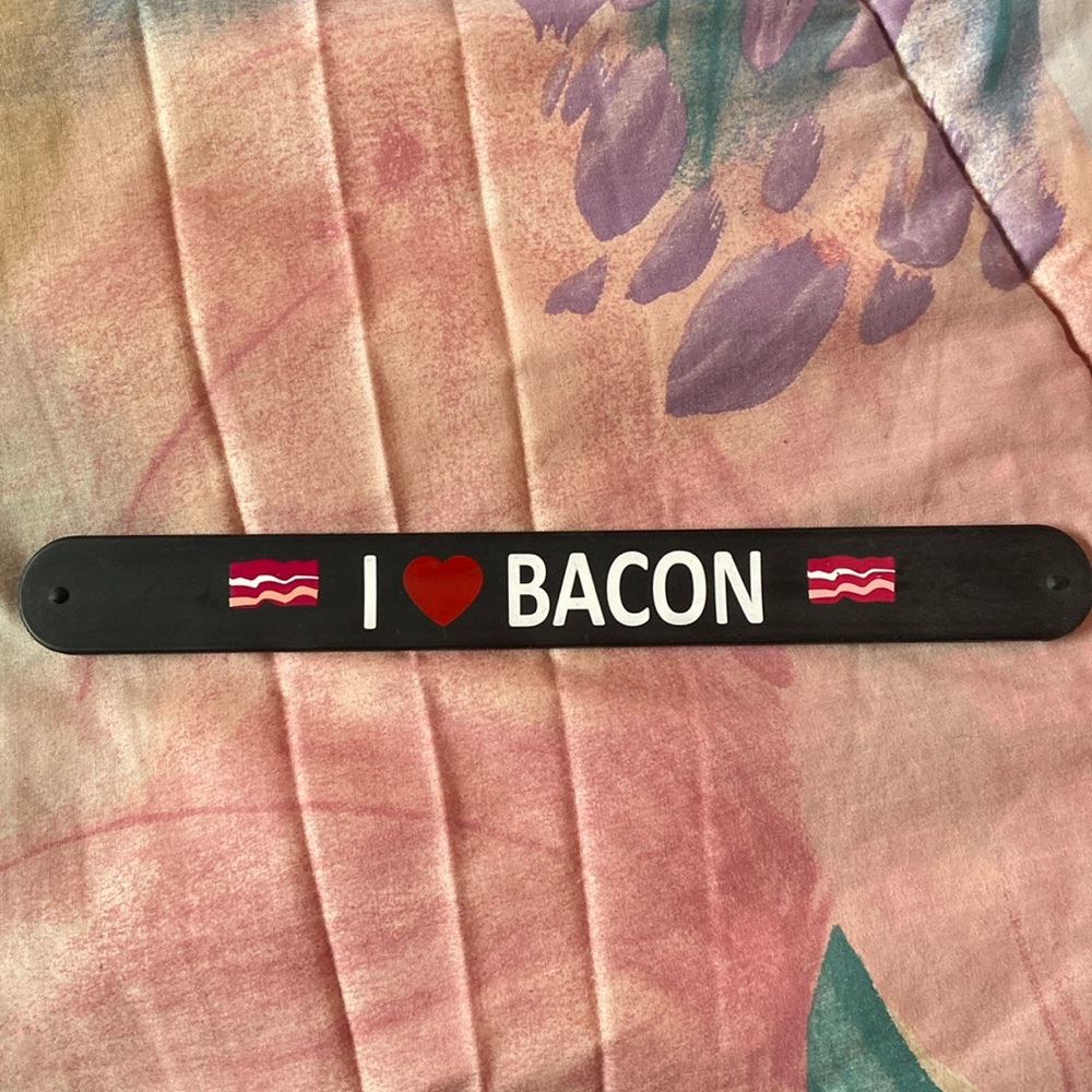 “I ❤️ Bacon” Slap Bracelet